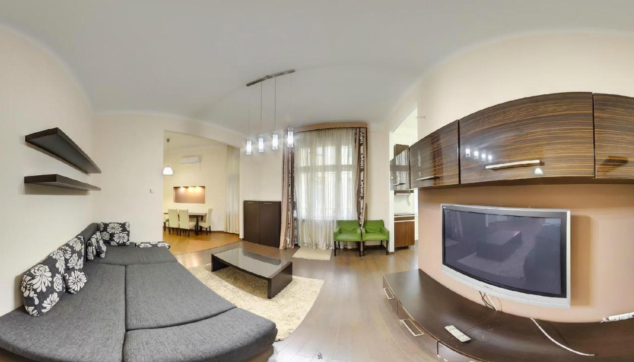 Corvina Apartment Budapest With Free Private Parking Exterior foto